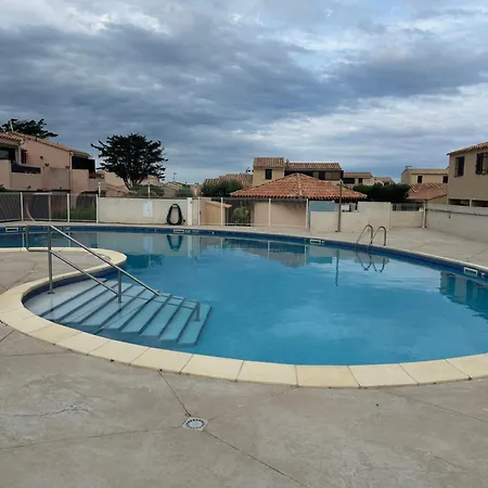 Le Petit Paradis * לאוקאט