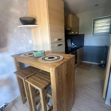 Le Petit Paradis Lejlighed