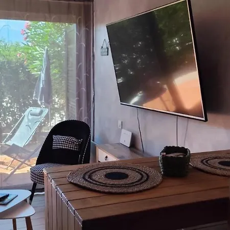 Le Petit Paradis * לאוקאט