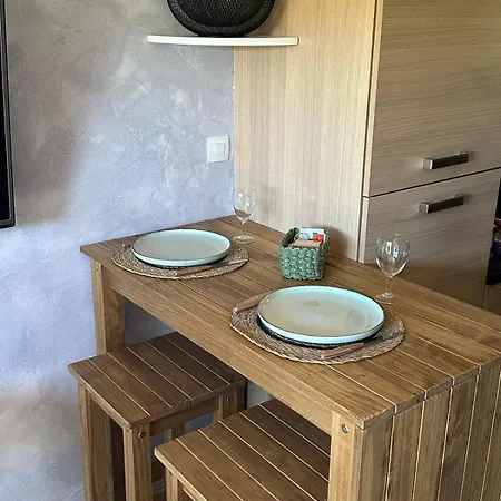 Le Petit Paradis